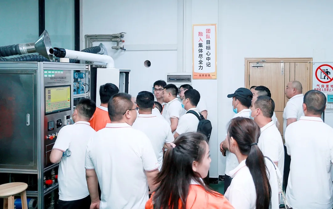 1628042152455311.jpg 640.webp (2).jpg