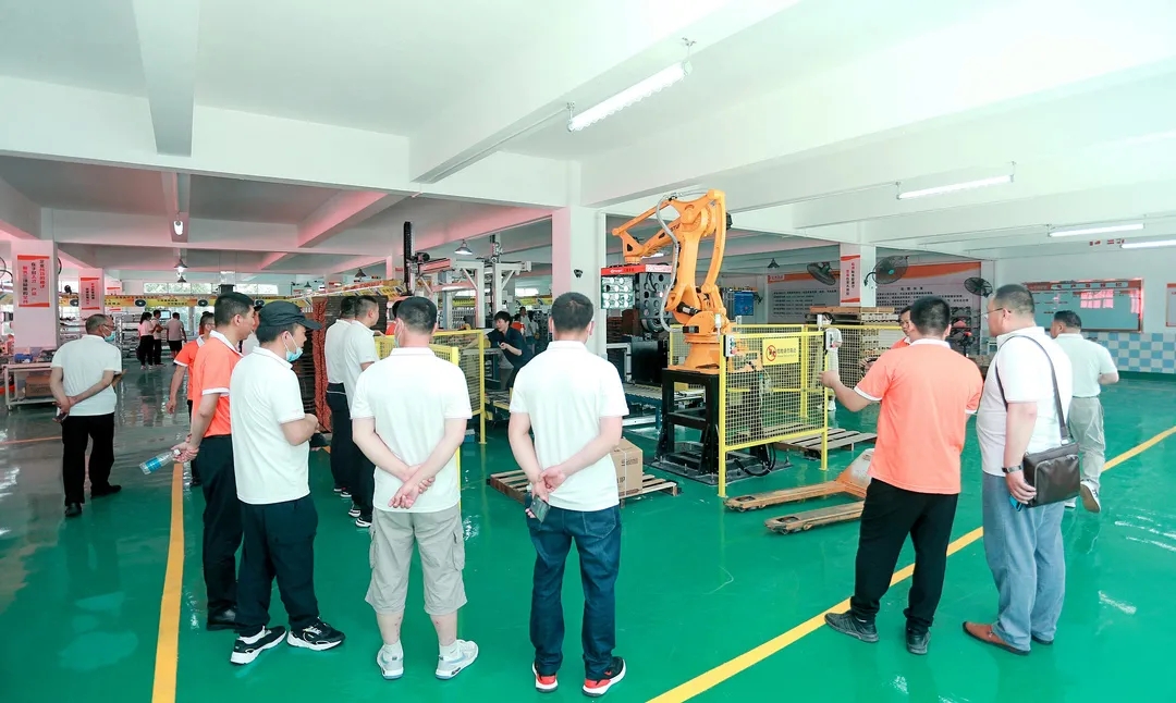 1628042215860139.jpg 640.webp (5).jpg