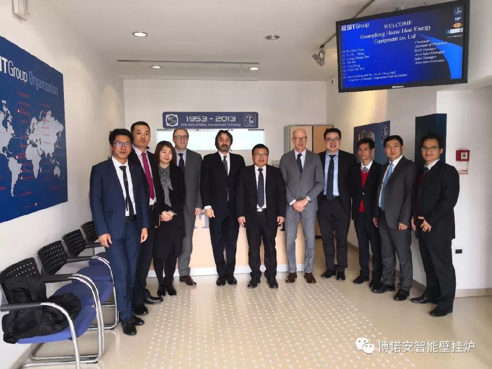 ÈËÉú¾ÍÊDz©¡¤(ÖйúÇø)¹Ù·½ÍøÕ¾z6¹«Ë¾¶Ê³¤ÎâЧ·åÏÈÉúÓëSIT¼¯ÍÅ×ܲÃStefaniÏÈÉúºÏÓ°